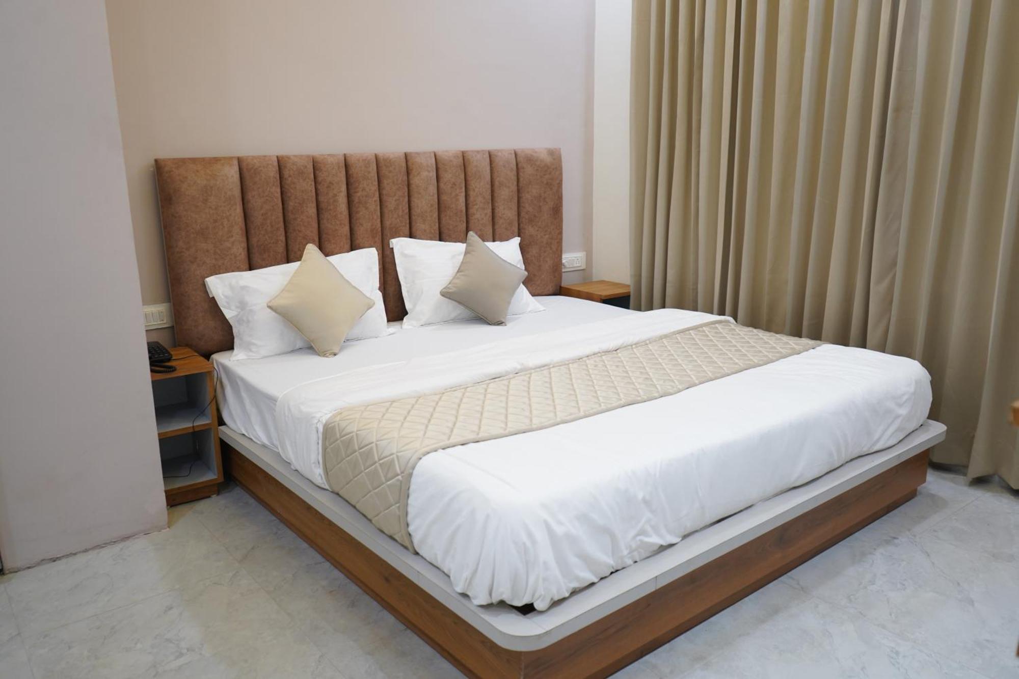 Отель The Grand View Baijnath Экстерьер фото